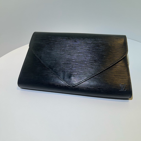 Louis Vuitton Black Textured Clutch Epi Leather Purse - Picture 1 of 10